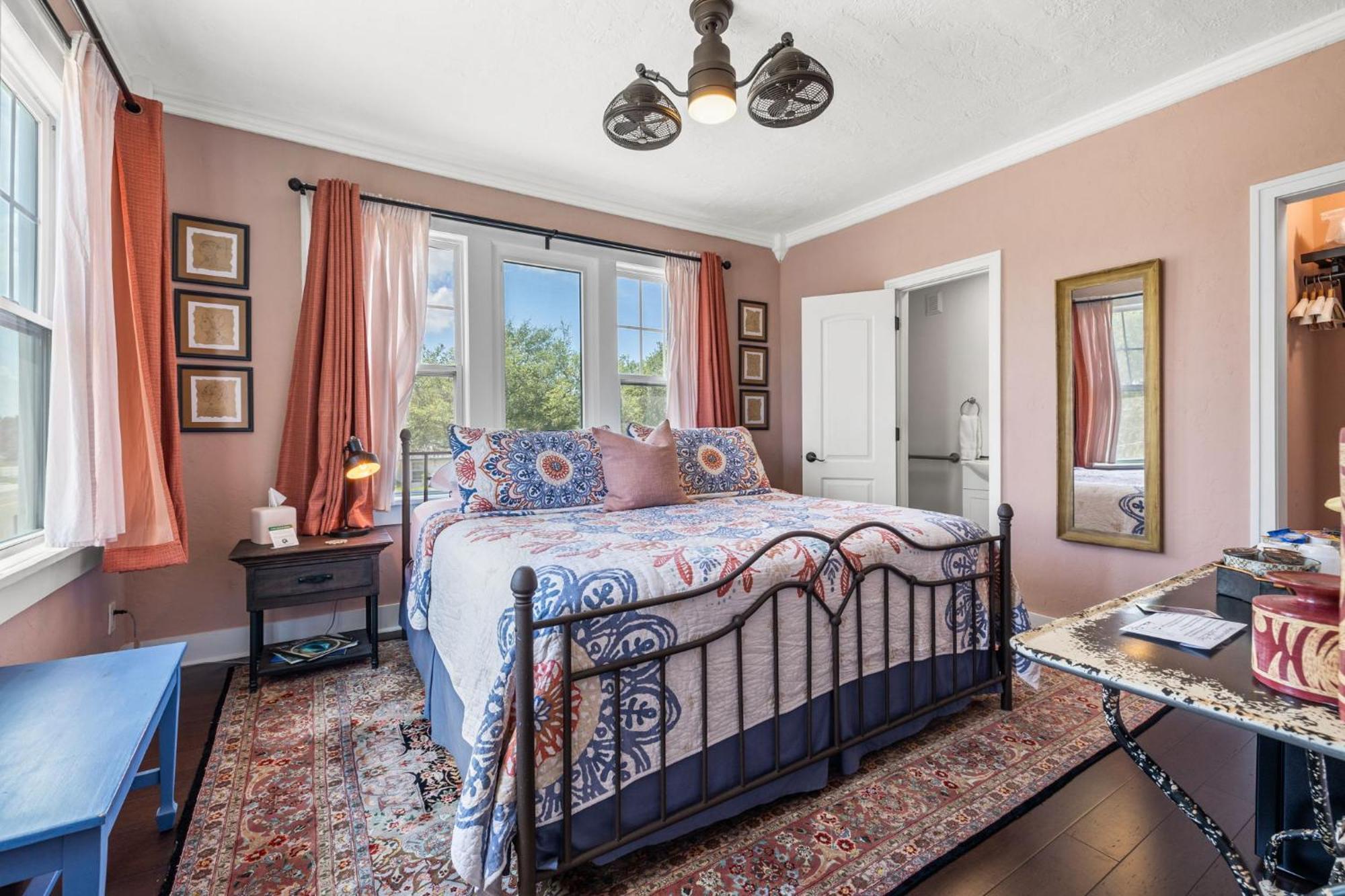 セント・ピーターズバーグ The Kenwood Gables Bed & Breakfast エクステリア 写真